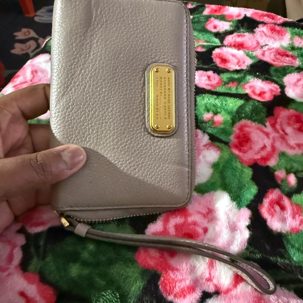 Elegant Gray Leather Wristlet
